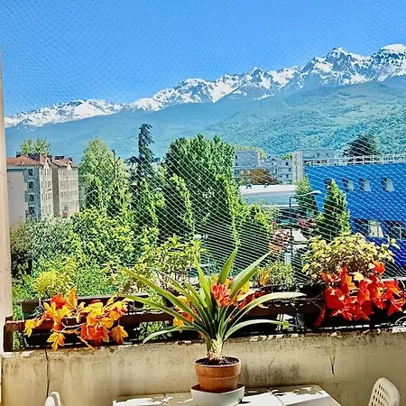 Magnifique T3 - Calme&tout équipé - Avec Vue&parking Privé Gratuit Grenoble